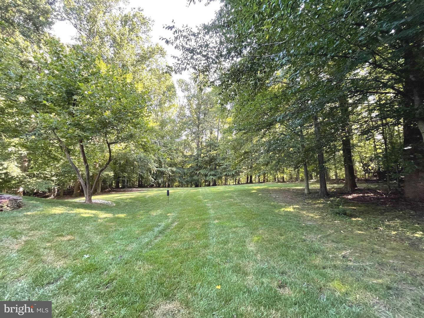 8197 COTTAGE ROSE CT, FAIRFAX STATION, Virginia 22039, 5 Bedrooms Bedrooms, ,4 BathroomsBathrooms,Residential,For sale,8197 COTTAGE ROSE CT,VAFX2239878 MLS # VAFX2239878
