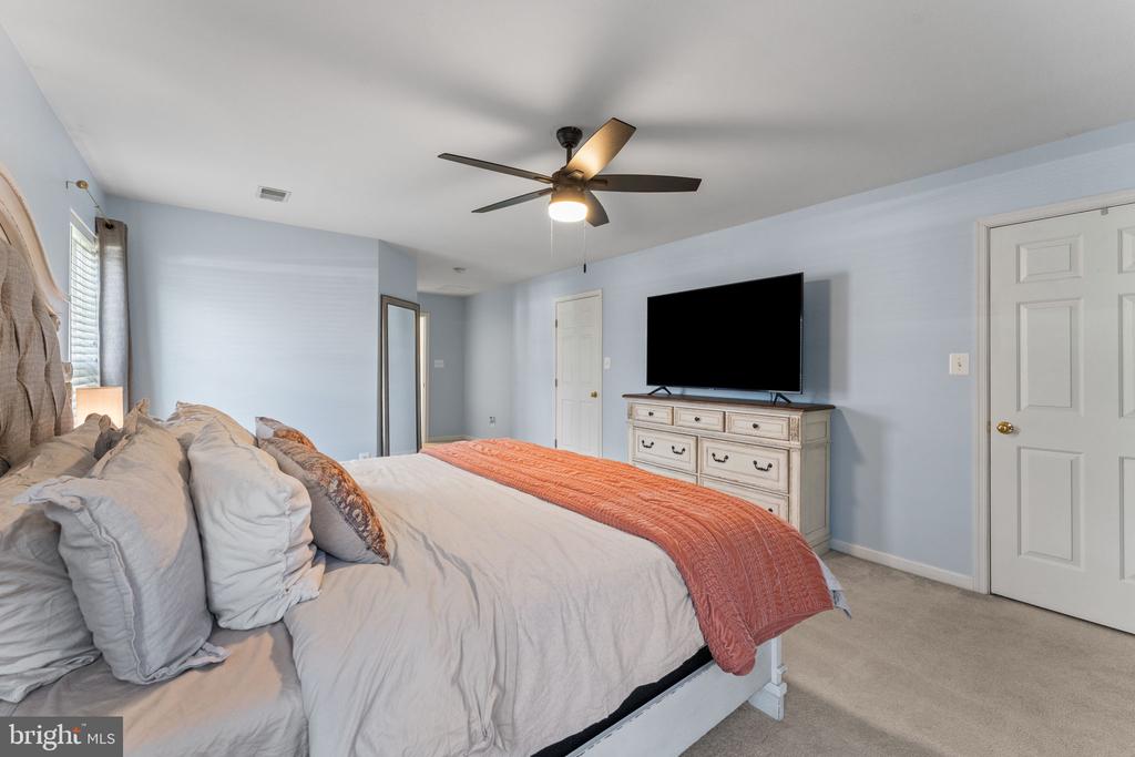 5219 JOSHUA TREE CIR, FREDERICKSBURG, Virginia 22407, 5 Bedrooms Bedrooms, ,3 BathroomsBathrooms,Residential,5219 JOSHUA TREE CIR,VASP2036762 MLS # VASP2036762