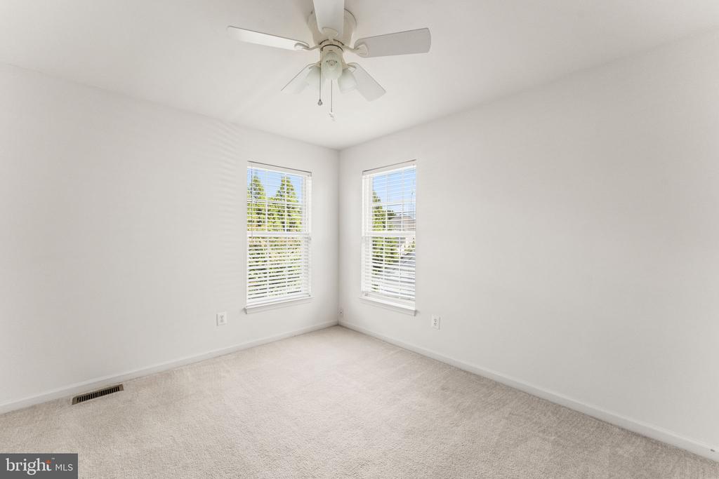 5219 JOSHUA TREE CIR, FREDERICKSBURG, Virginia 22407, 5 Bedrooms Bedrooms, ,3 BathroomsBathrooms,Residential,5219 JOSHUA TREE CIR,VASP2036762 MLS # VASP2036762
