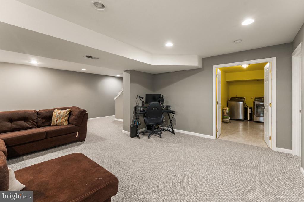 5219 JOSHUA TREE CIR, FREDERICKSBURG, Virginia 22407, 5 Bedrooms Bedrooms, ,3 BathroomsBathrooms,Residential,5219 JOSHUA TREE CIR,VASP2036762 MLS # VASP2036762