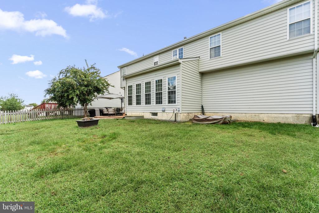 5219 JOSHUA TREE CIR, FREDERICKSBURG, Virginia 22407, 5 Bedrooms Bedrooms, ,3 BathroomsBathrooms,Residential,5219 JOSHUA TREE CIR,VASP2036762 MLS # VASP2036762