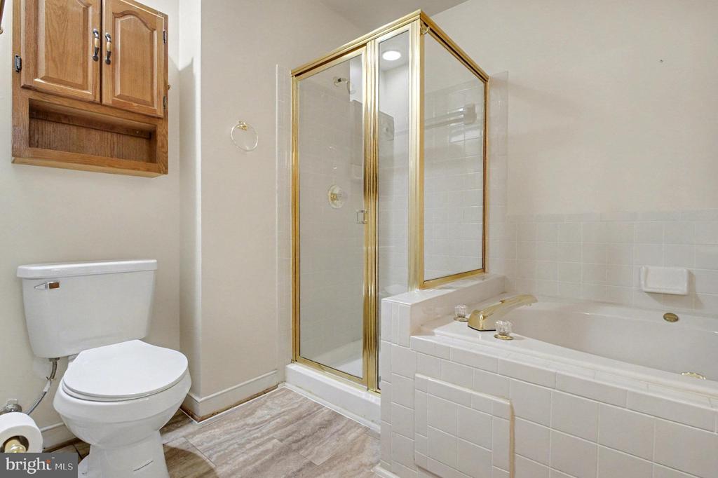 11239 STONE MILL CT, FREDERICKSBURG, Virginia 22407, 3 Bedrooms Bedrooms, ,3 BathroomsBathrooms,Residential,SUMMERLAKE,11239 STONE MILL CT,VASP2036828 MLS # VASP2036828