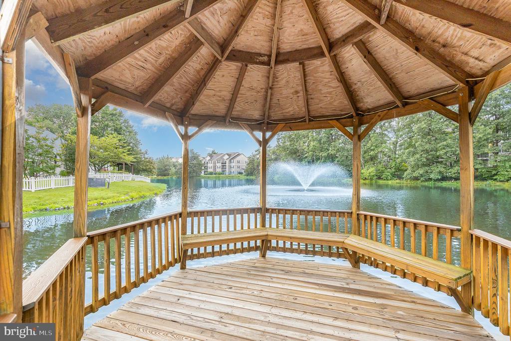 11239 STONE MILL CT, FREDERICKSBURG, Virginia 22407, 3 Bedrooms Bedrooms, ,3 BathroomsBathrooms,Residential,SUMMERLAKE,11239 STONE MILL CT,VASP2036828 MLS # VASP2036828