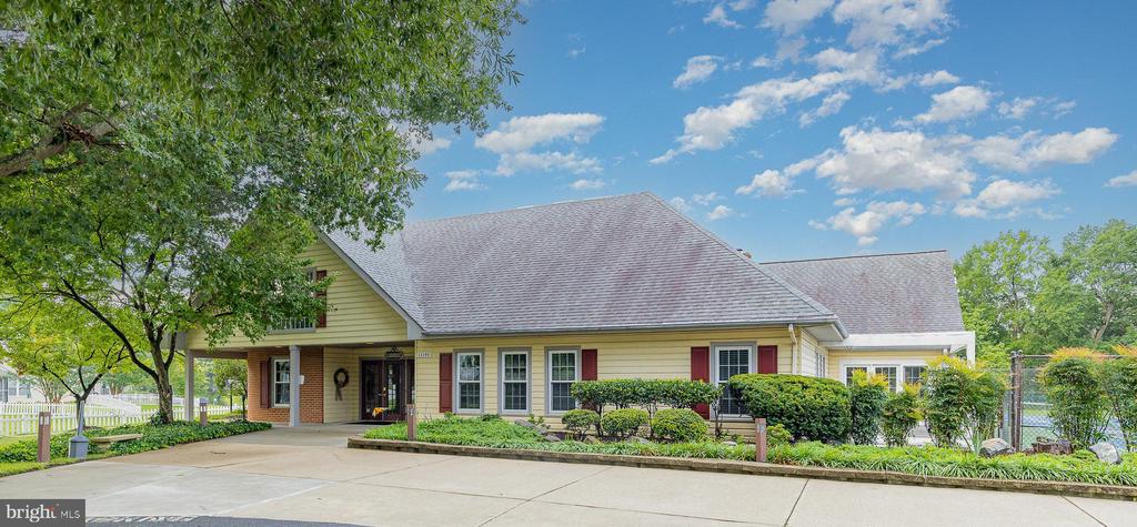 11239 STONE MILL CT, FREDERICKSBURG, Virginia 22407, 3 Bedrooms Bedrooms, ,3 BathroomsBathrooms,Residential,SUMMERLAKE,11239 STONE MILL CT,VASP2036828 MLS # VASP2036828