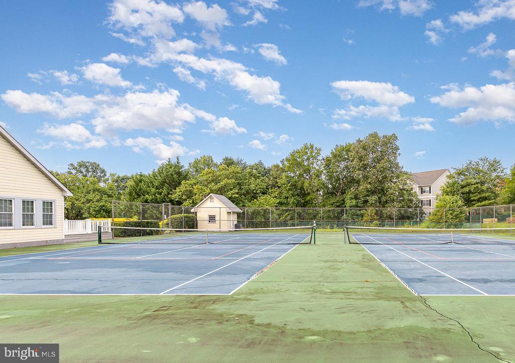 11239 STONE MILL CT, FREDERICKSBURG, Virginia 22407, 3 Bedrooms Bedrooms, ,3 BathroomsBathrooms,Residential,SUMMERLAKE,11239 STONE MILL CT,VASP2036828 MLS # VASP2036828