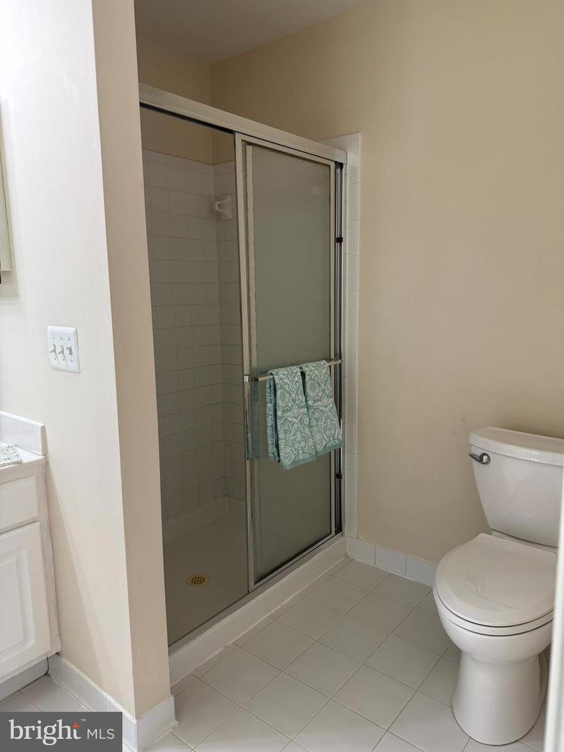 417 CLAYTON LN, ALEXANDRIA, Virginia 22304, 3 Bedrooms Bedrooms, ,3 BathroomsBathrooms,Residential,For sale,417 CLAYTON LN,VAAX2047908 MLS # VAAX2047908