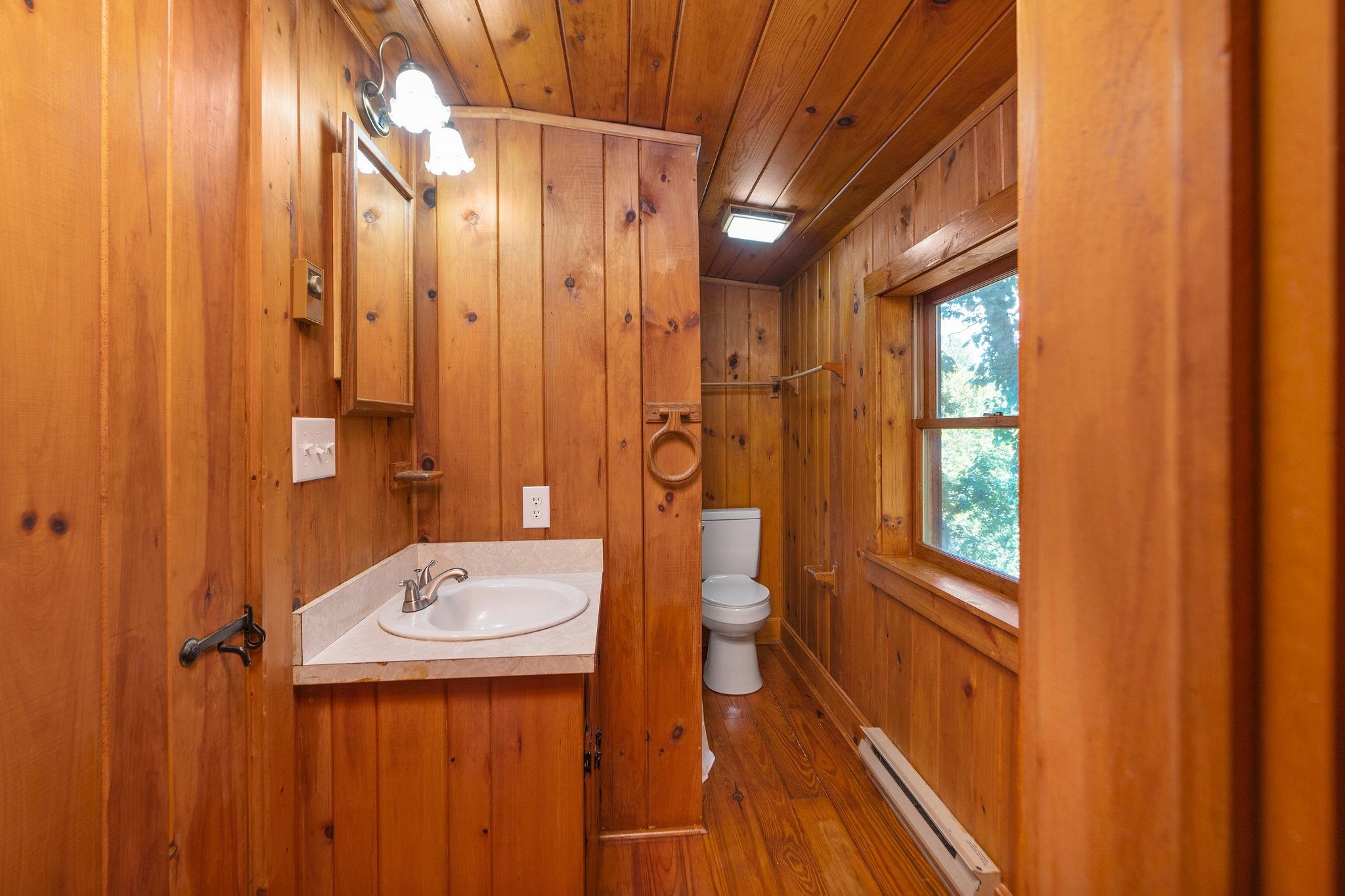 188 RIVER RIDGE RD, VERONA, Virginia 24482, 2 Bedrooms Bedrooms, ,2 BathroomsBathrooms,Residential,188 RIVER RIDGE RD,668935 MLS # 668935