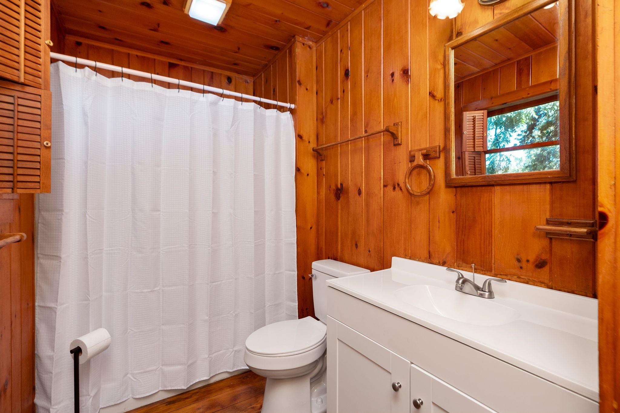 188 RIVER RIDGE RD, VERONA, Virginia 24482, 2 Bedrooms Bedrooms, ,2 BathroomsBathrooms,Residential,188 RIVER RIDGE RD,668935 MLS # 668935