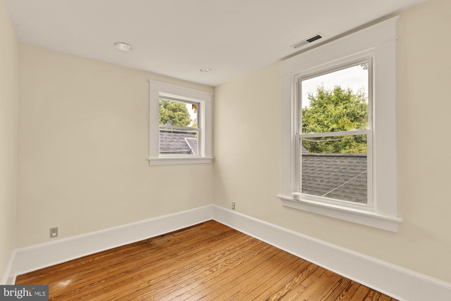 1308 LAWRENCE ST NE, WASHINGTON, District Of Columbia 20017, 4 Bedrooms Bedrooms, ,3 BathroomsBathrooms,Residential,For sale,1308 LAWRENCE ST NE,DCDC2214052 MLS # DCDC2214052