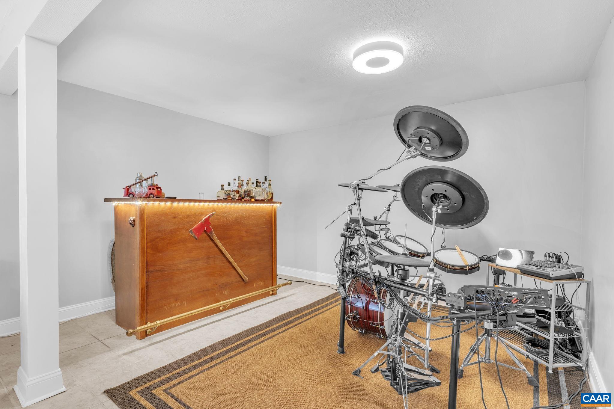 222 WHITE CEDAR RD, BARBOURSVILLE, Virginia 22923, 3 Bedrooms Bedrooms, ,3 BathroomsBathrooms,Residential,222 White Cedar Rd, Barboursville, VA 22923,222 WHITE CEDAR RD,667748 MLS # 667748