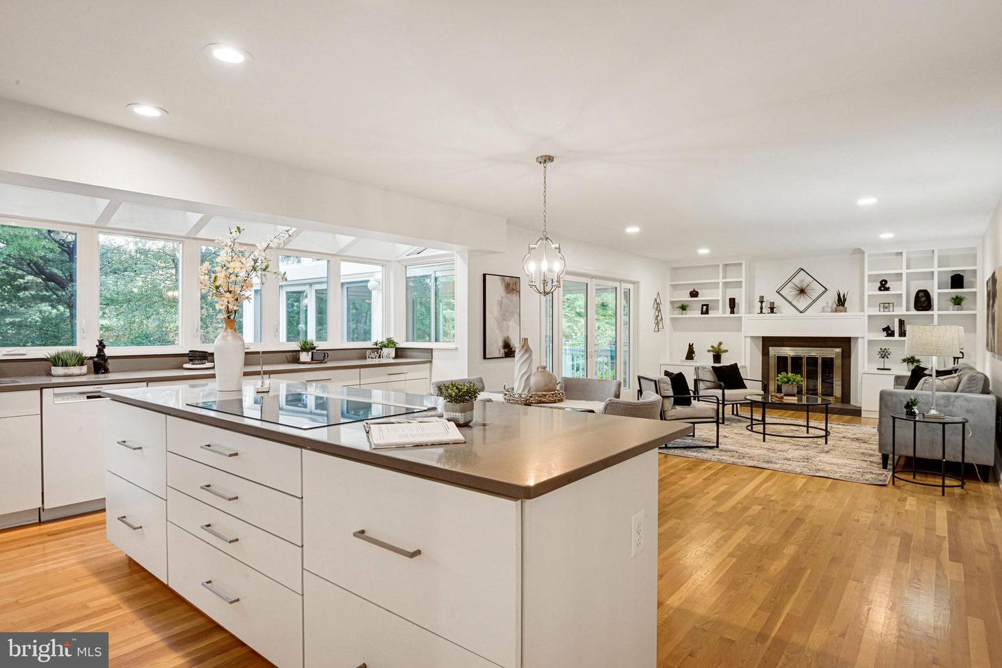 1817 CLOVERMEADOW DR, VIENNA, Virginia 22182, 4 Bedrooms Bedrooms, ,3 BathroomsBathrooms,Residential,For sale,1817 CLOVERMEADOW DR,VAFX2263082 MLS # VAFX2263082