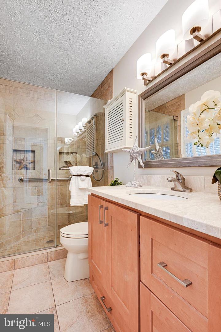 1817 CLOVERMEADOW DR, VIENNA, Virginia 22182, 4 Bedrooms Bedrooms, ,3 BathroomsBathrooms,Residential,For sale,1817 CLOVERMEADOW DR,VAFX2263082 MLS # VAFX2263082