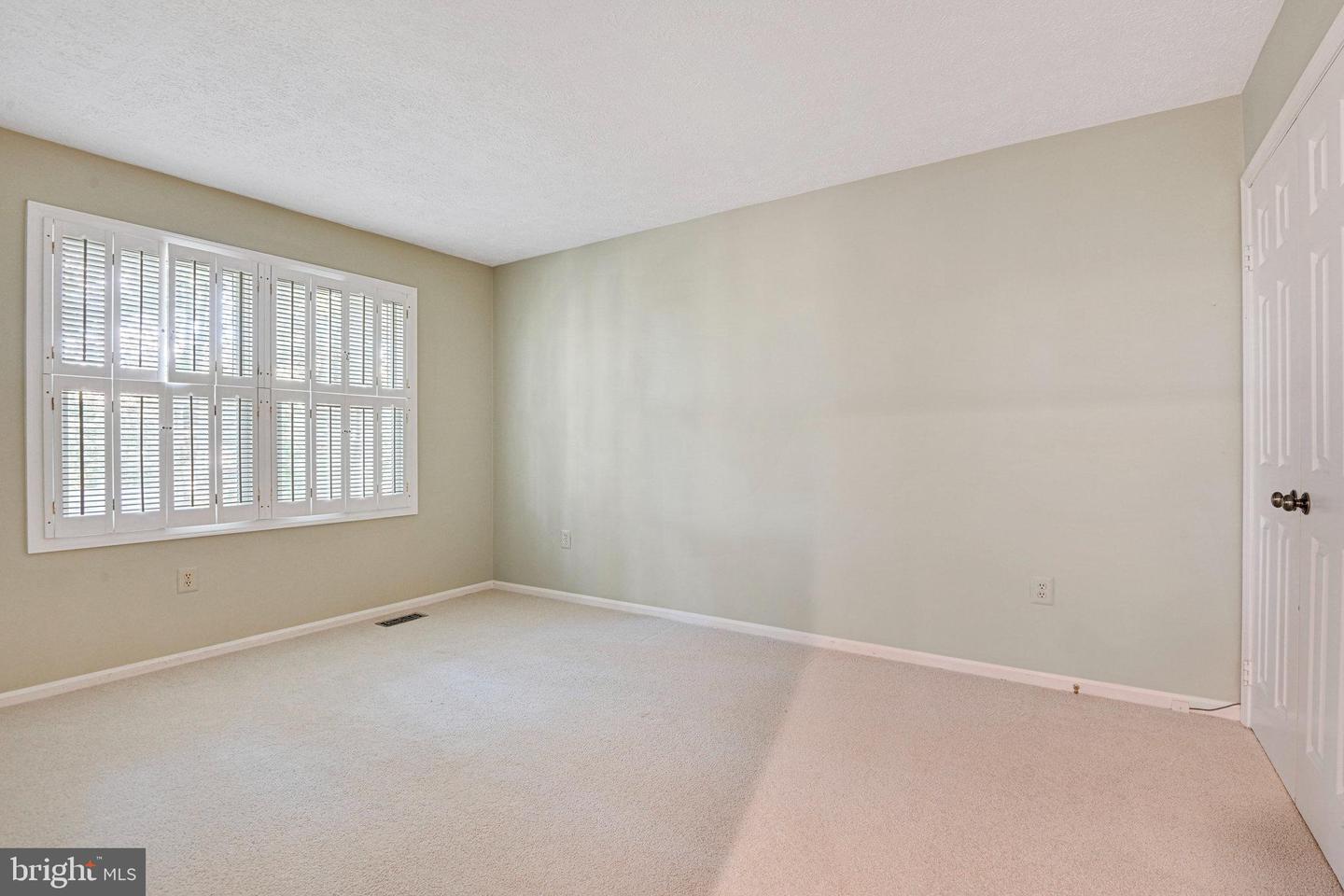 1817 CLOVERMEADOW DR, VIENNA, Virginia 22182, 4 Bedrooms Bedrooms, ,3 BathroomsBathrooms,Residential,For sale,1817 CLOVERMEADOW DR,VAFX2263082 MLS # VAFX2263082