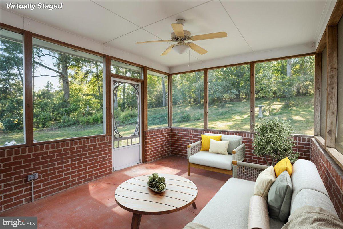 426 PATMOS RD, WOODSTOCK, Virginia 22664, 4 Bedrooms Bedrooms, ,3 BathroomsBathrooms,Residential,For sale,426 PATMOS RD,VASH2012374 MLS # VASH2012374