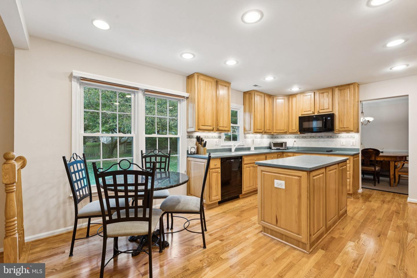 3559 PLUM DALE DR, FAIRFAX, Virginia 22033, 4 Bedrooms Bedrooms, ,2 BathroomsBathrooms,Residential,For sale,3559 PLUM DALE DR,VAFX2264584 MLS # VAFX2264584