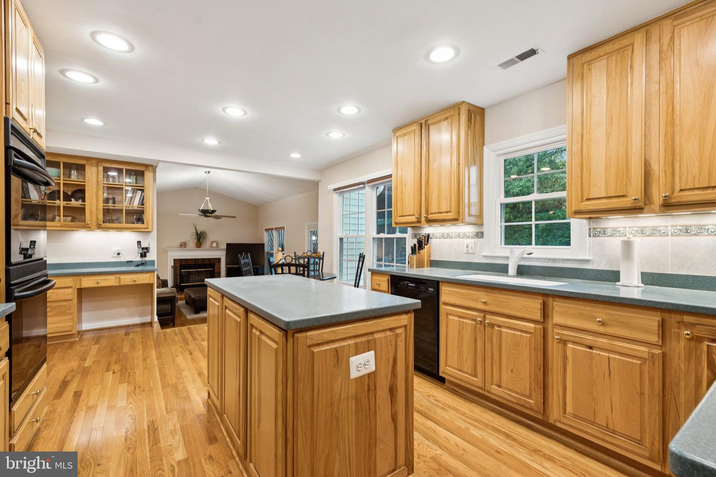 3559 PLUM DALE DR, FAIRFAX, Virginia 22033, 4 Bedrooms Bedrooms, ,2 BathroomsBathrooms,Residential,For sale,3559 PLUM DALE DR,VAFX2264584 MLS # VAFX2264584