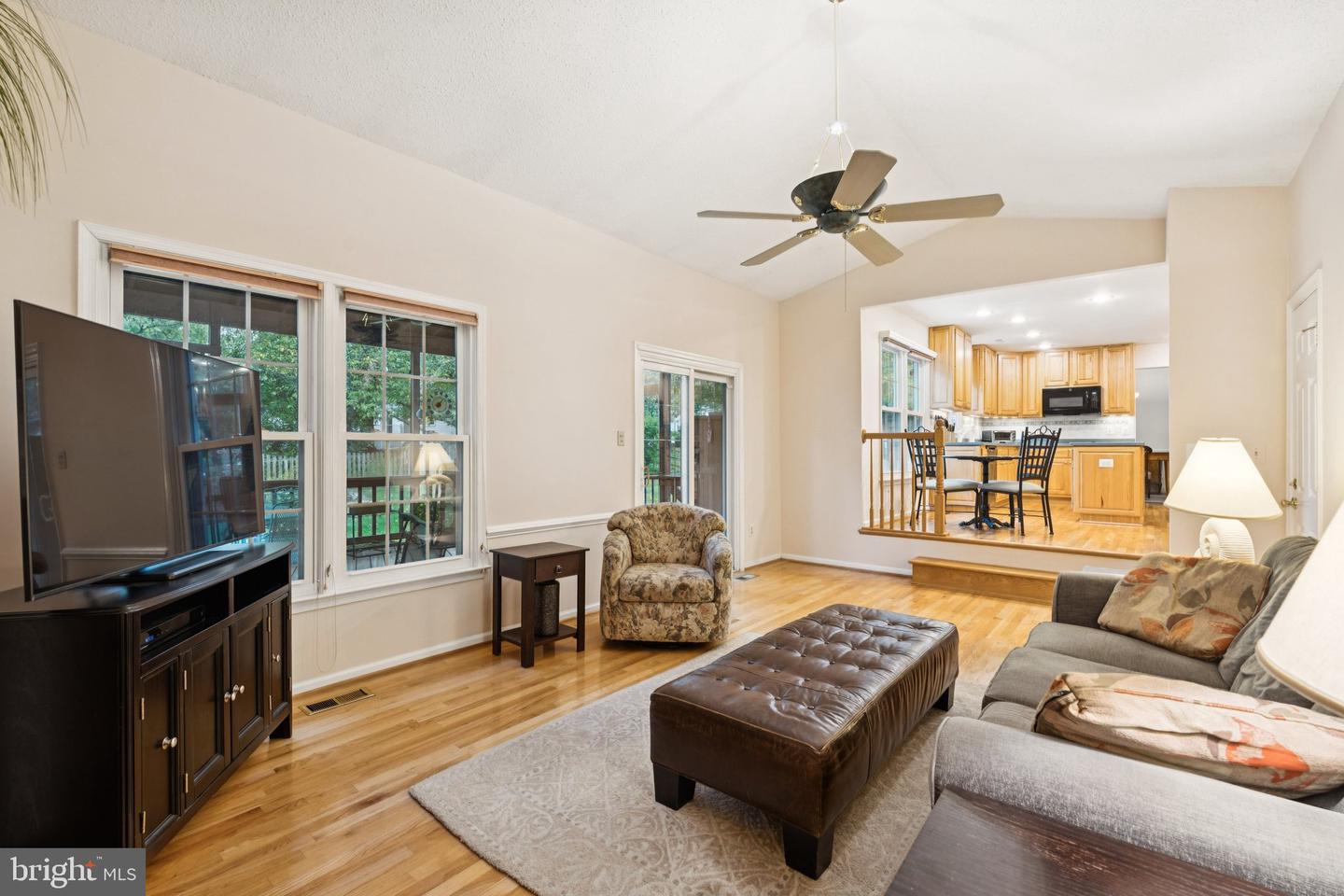 3559 PLUM DALE DR, FAIRFAX, Virginia 22033, 4 Bedrooms Bedrooms, ,2 BathroomsBathrooms,Residential,For sale,3559 PLUM DALE DR,VAFX2264584 MLS # VAFX2264584
