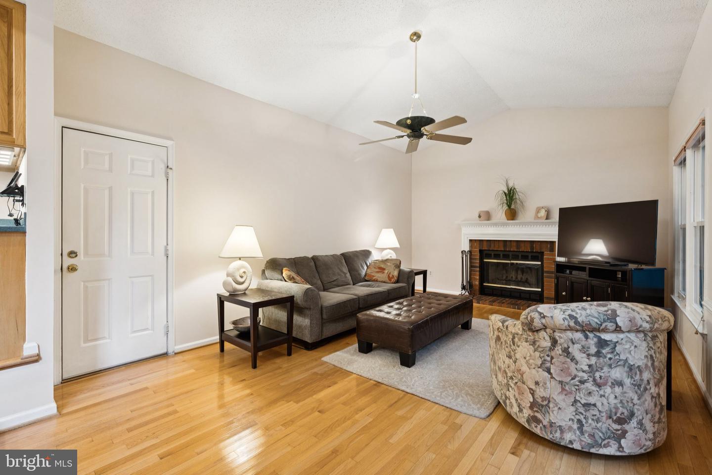 3559 PLUM DALE DR, FAIRFAX, Virginia 22033, 4 Bedrooms Bedrooms, ,2 BathroomsBathrooms,Residential,For sale,3559 PLUM DALE DR,VAFX2264584 MLS # VAFX2264584