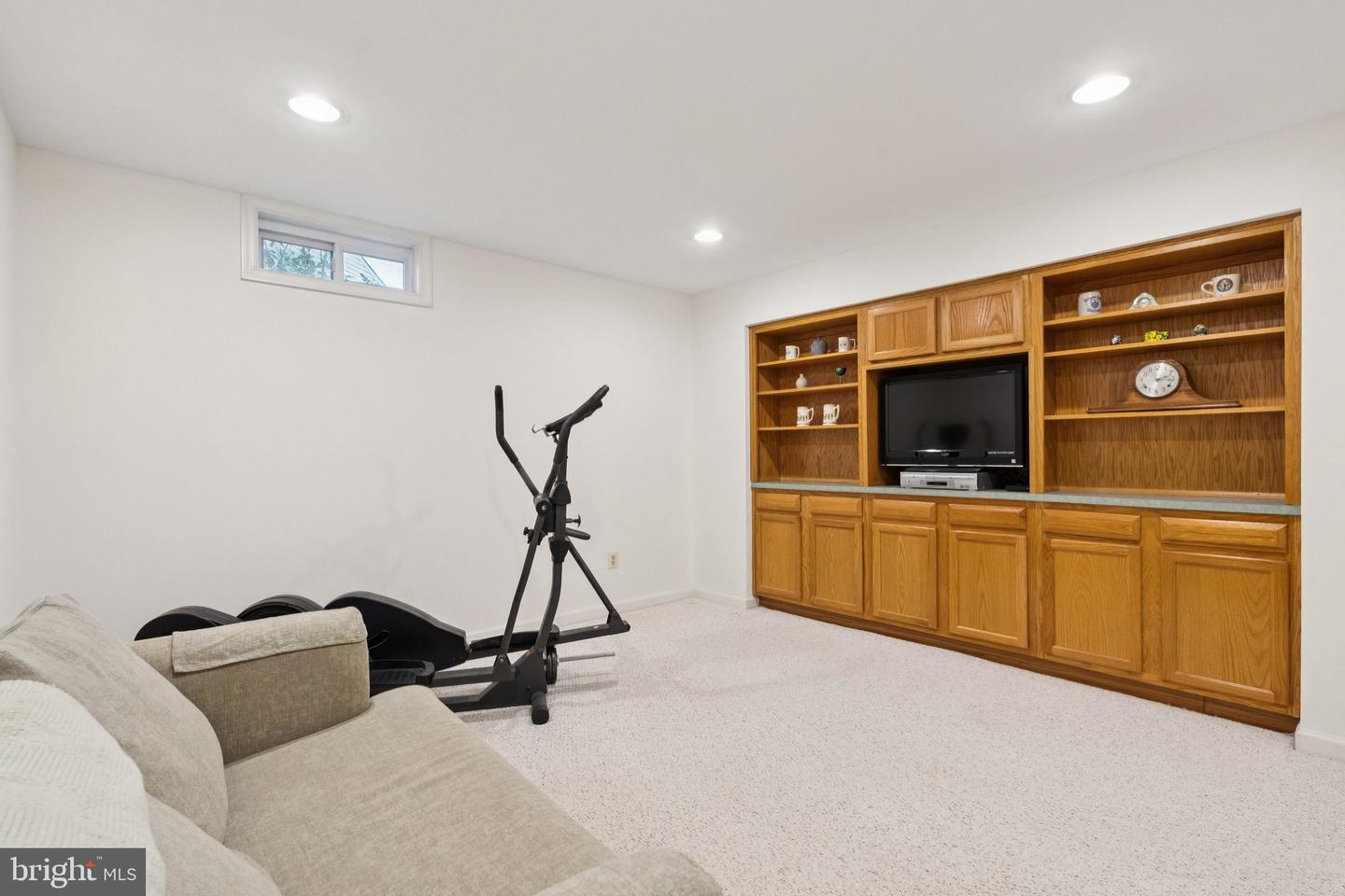 3559 PLUM DALE DR, FAIRFAX, Virginia 22033, 4 Bedrooms Bedrooms, ,2 BathroomsBathrooms,Residential,For sale,3559 PLUM DALE DR,VAFX2264584 MLS # VAFX2264584