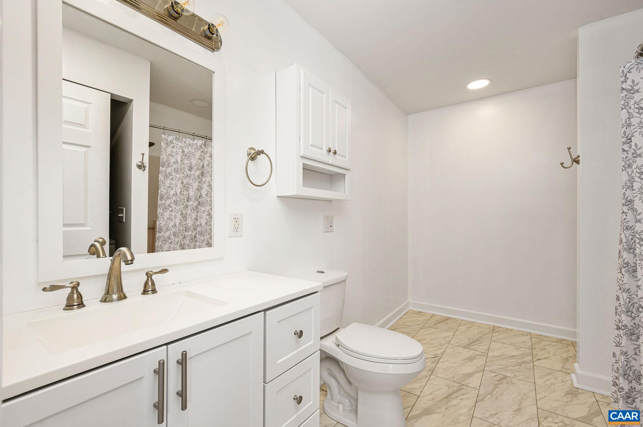 1270 MAPLE VIEW DR, CHARLOTTESVILLE, Virginia 22902, 2 Bedrooms Bedrooms, ,1 BathroomBathrooms,Residential,1270 MAPLE VIEW DR,669938 MLS # 669938