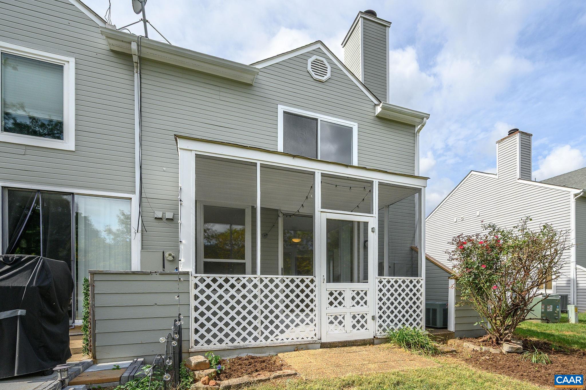 1270 MAPLE VIEW DR, CHARLOTTESVILLE, Virginia 22902, 2 Bedrooms Bedrooms, ,1 BathroomBathrooms,Residential,1270 MAPLE VIEW DR,669938 MLS # 669938