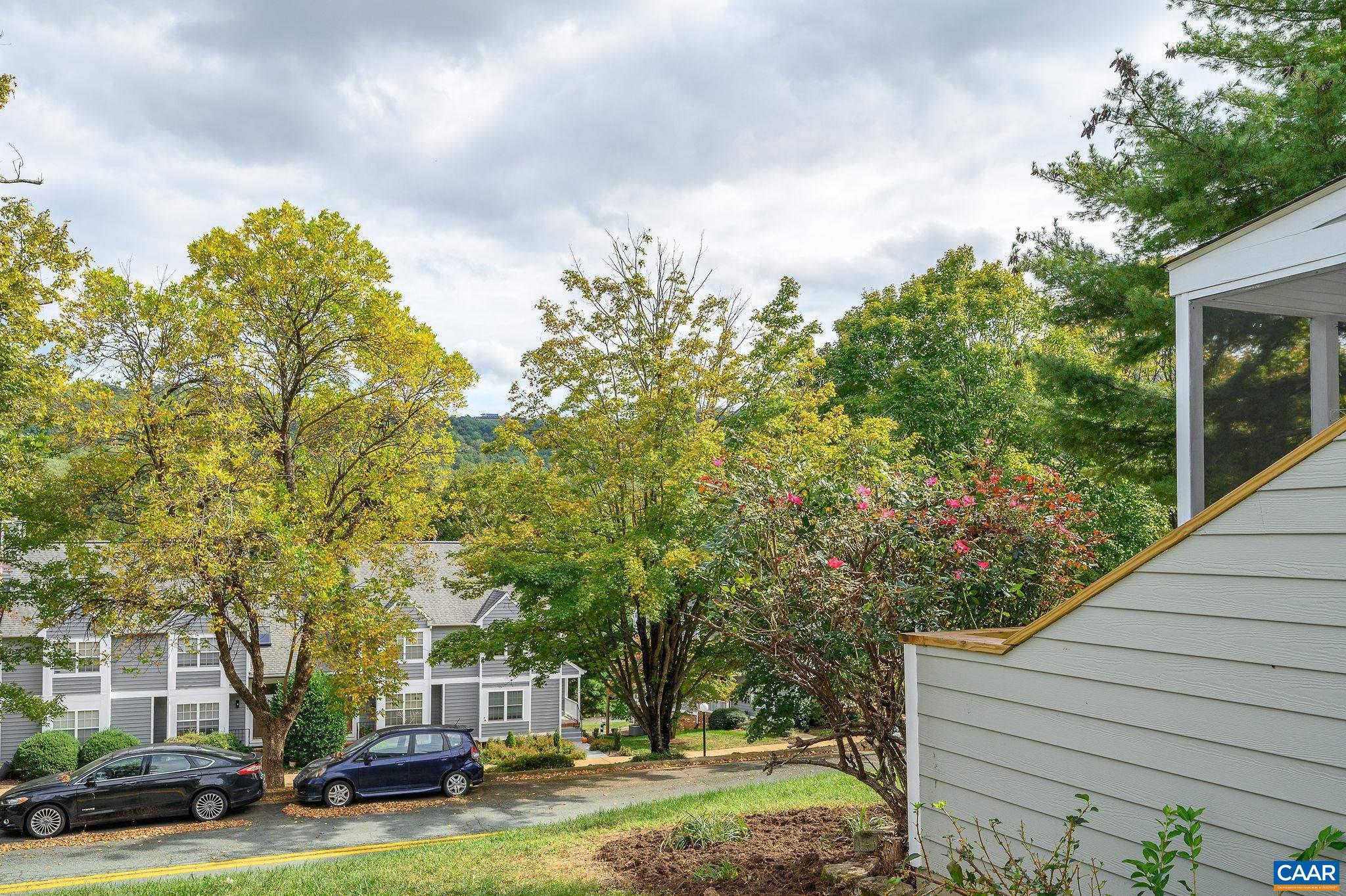 1270 MAPLE VIEW DR, CHARLOTTESVILLE, Virginia 22902, 2 Bedrooms Bedrooms, ,1 BathroomBathrooms,Residential,1270 MAPLE VIEW DR,669938 MLS # 669938