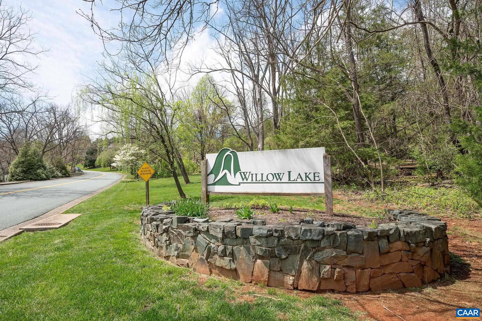 1270 MAPLE VIEW DR, CHARLOTTESVILLE, Virginia 22902, 2 Bedrooms Bedrooms, ,1 BathroomBathrooms,Residential,1270 MAPLE VIEW DR,669938 MLS # 669938
