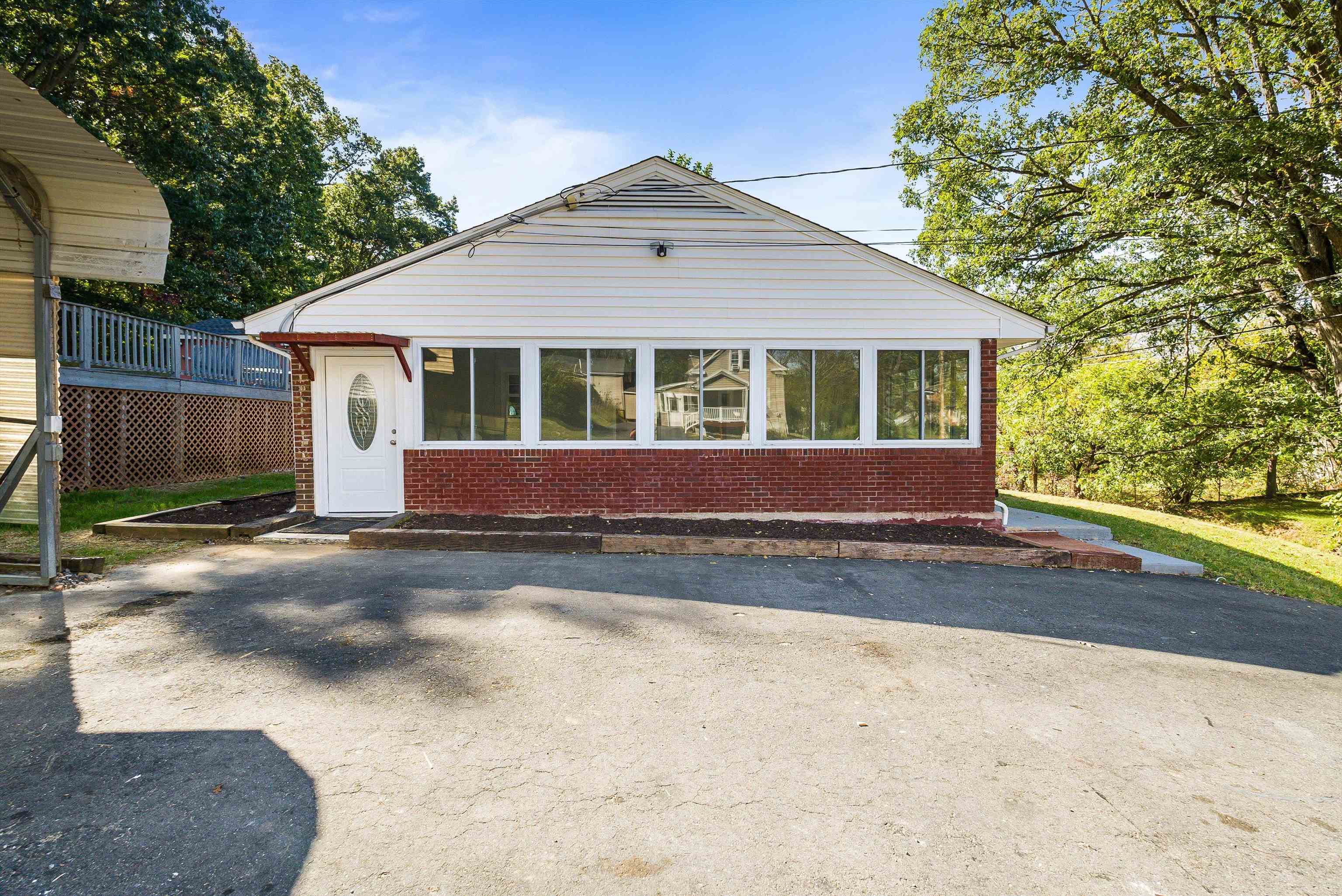 1775 SHUTTERLEE MILL RD, STAUNTON, Virginia 24401, 3 Bedrooms Bedrooms, ,1 BathroomBathrooms,Residential,1775 SHUTTERLEE MILL RD,669940 MLS # 669940