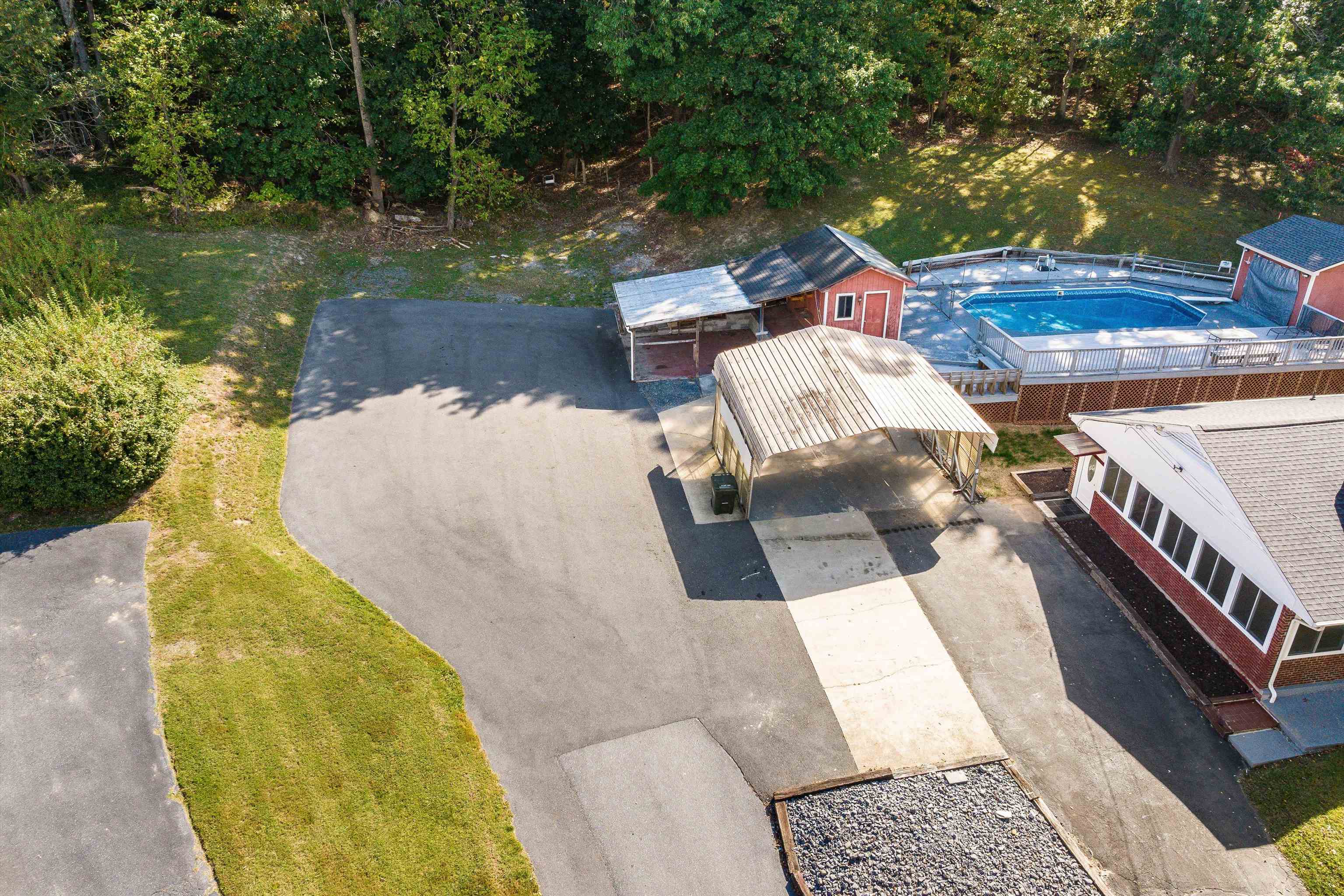 1775 SHUTTERLEE MILL RD, STAUNTON, Virginia 24401, 3 Bedrooms Bedrooms, ,1 BathroomBathrooms,Residential,1775 SHUTTERLEE MILL RD,669940 MLS # 669940