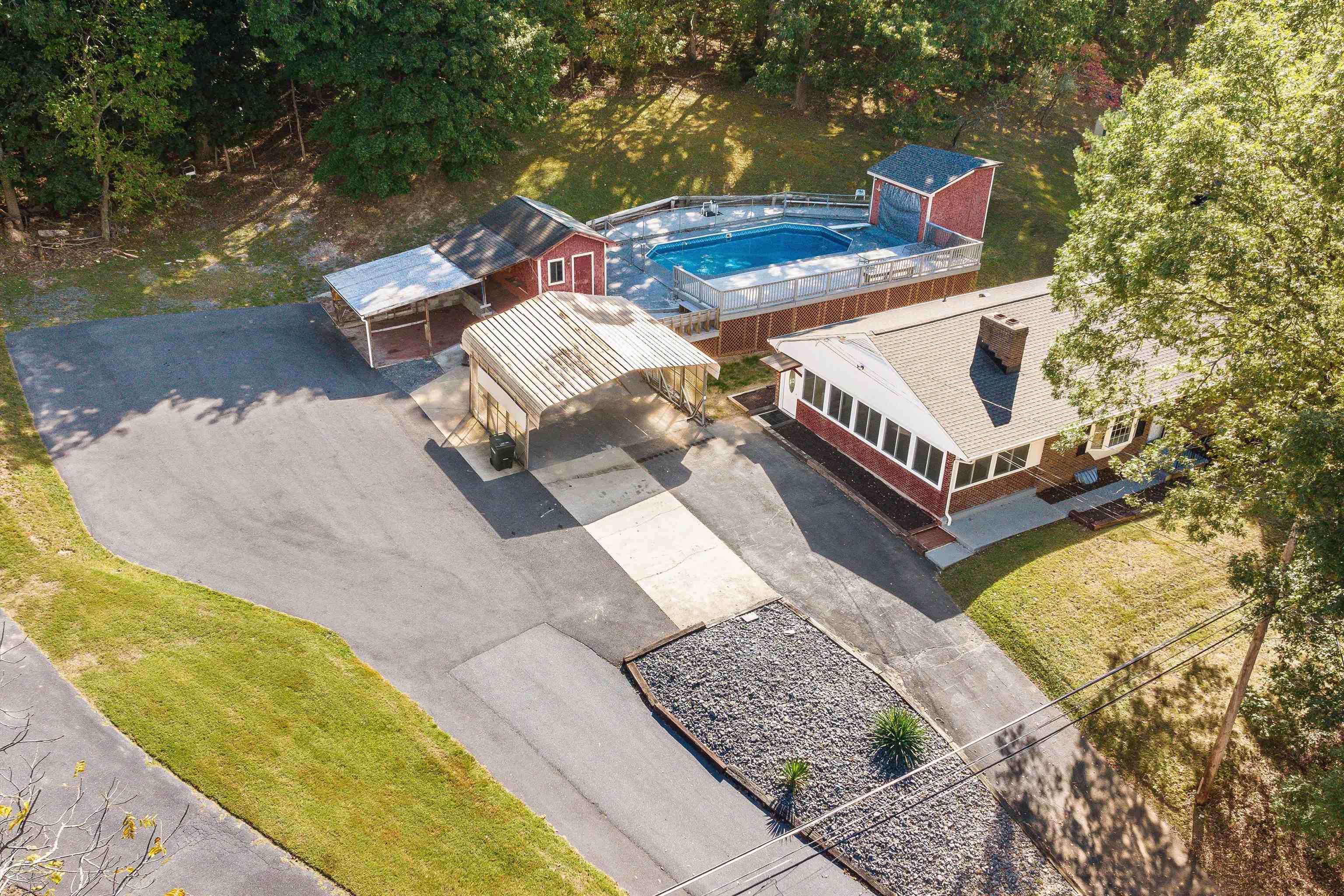 1775 SHUTTERLEE MILL RD, STAUNTON, Virginia 24401, 3 Bedrooms Bedrooms, ,1 BathroomBathrooms,Residential,1775 SHUTTERLEE MILL RD,669940 MLS # 669940