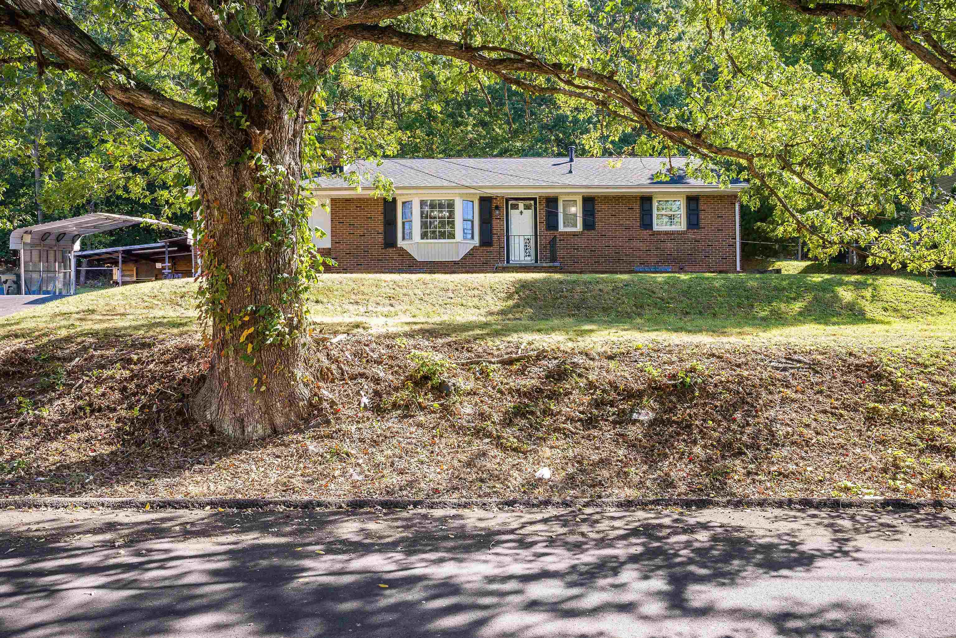 1775 SHUTTERLEE MILL RD, STAUNTON, Virginia 24401, 3 Bedrooms Bedrooms, ,1 BathroomBathrooms,Residential,1775 SHUTTERLEE MILL RD,669940 MLS # 669940