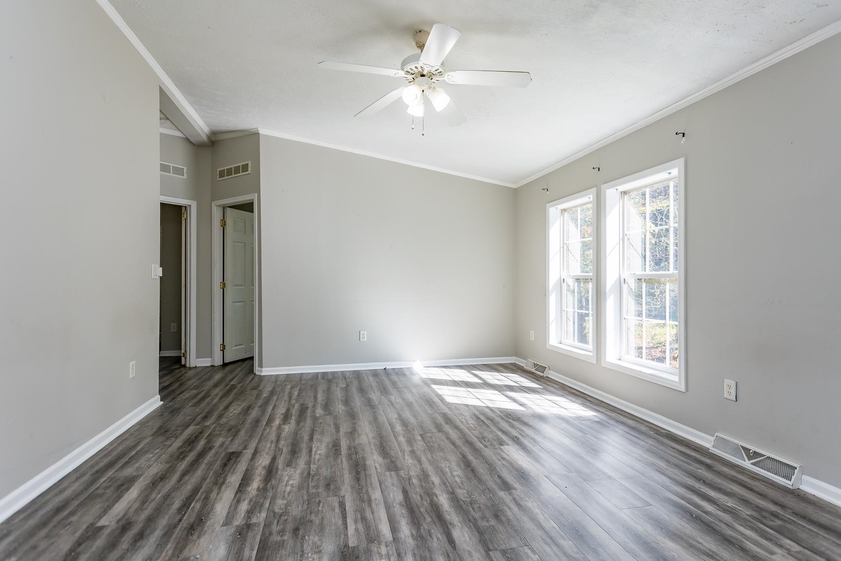 9658 BRIERY BRANCH RD, DAYTON, Virginia 22821, 3 Bedrooms Bedrooms, ,2 BathroomsBathrooms,Residential,9658,9658 BRIERY BRANCH RD,669945 MLS # 669945
