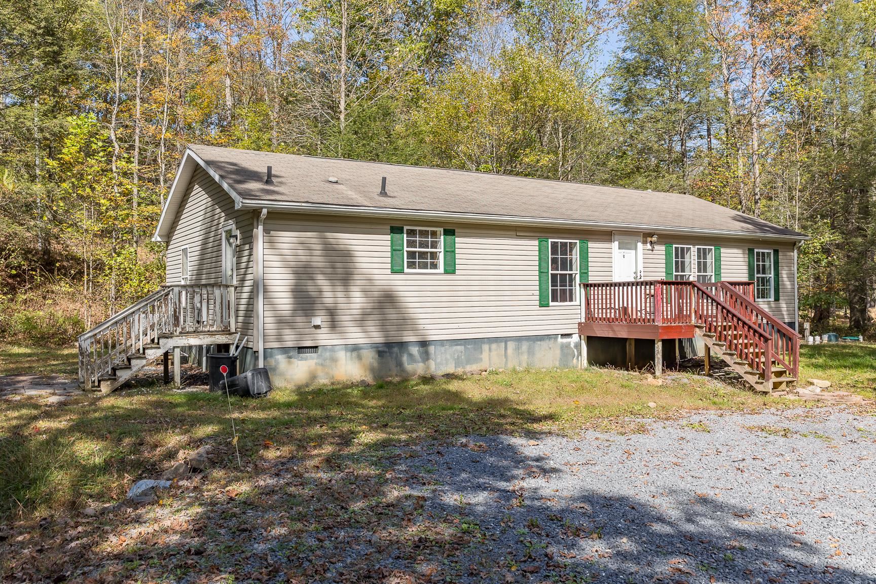 9658 BRIERY BRANCH RD, DAYTON, Virginia 22821, 3 Bedrooms Bedrooms, ,2 BathroomsBathrooms,Residential,9658,9658 BRIERY BRANCH RD,669945 MLS # 669945