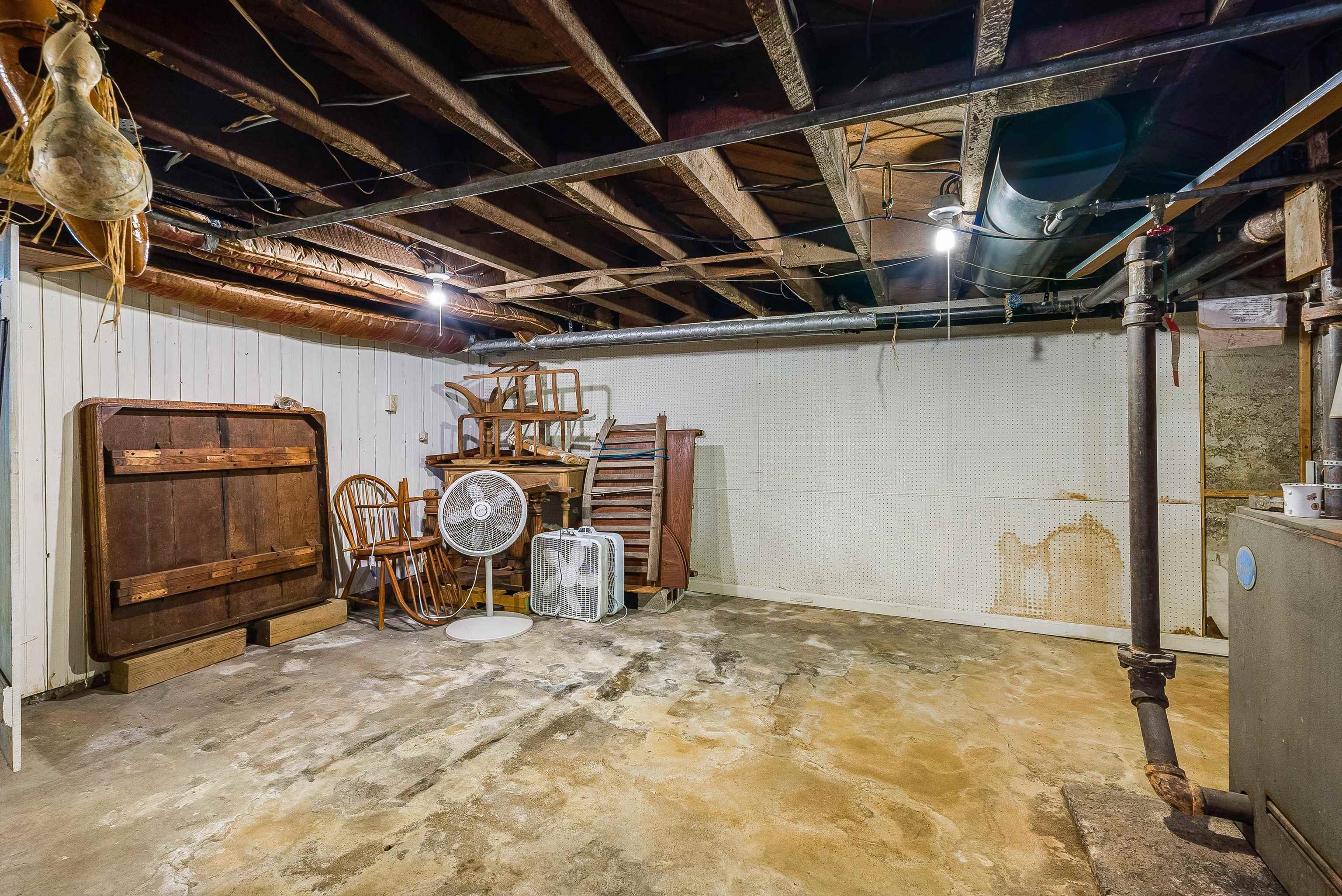 419 GLEN AVE, STAUNTON, Virginia 24401, 3 Bedrooms Bedrooms, ,2 BathroomsBathrooms,Residential,419 GLEN AVE,669949 MLS # 669949