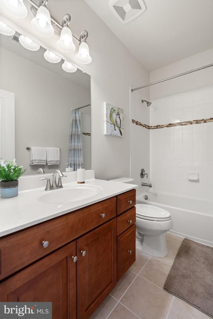 17239 MISS PACKARD CT, DUMFRIES, Virginia 22026, 6 Bedrooms Bedrooms, 14 Rooms Rooms,5 BathroomsBathrooms,Residential,For sale,17239 MISS PACKARD CT,VAPW2103286 MLS # VAPW2103286