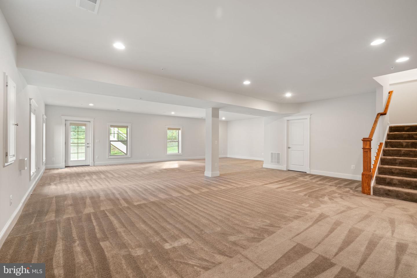 17239 MISS PACKARD CT, DUMFRIES, Virginia 22026, 6 Bedrooms Bedrooms, 14 Rooms Rooms,5 BathroomsBathrooms,Residential,For sale,17239 MISS PACKARD CT,VAPW2103286 MLS # VAPW2103286
