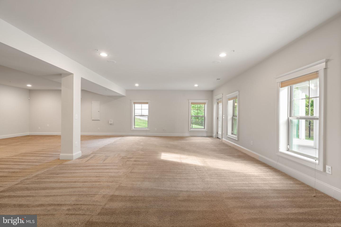 17239 MISS PACKARD CT, DUMFRIES, Virginia 22026, 6 Bedrooms Bedrooms, 14 Rooms Rooms,5 BathroomsBathrooms,Residential,For sale,17239 MISS PACKARD CT,VAPW2103286 MLS # VAPW2103286