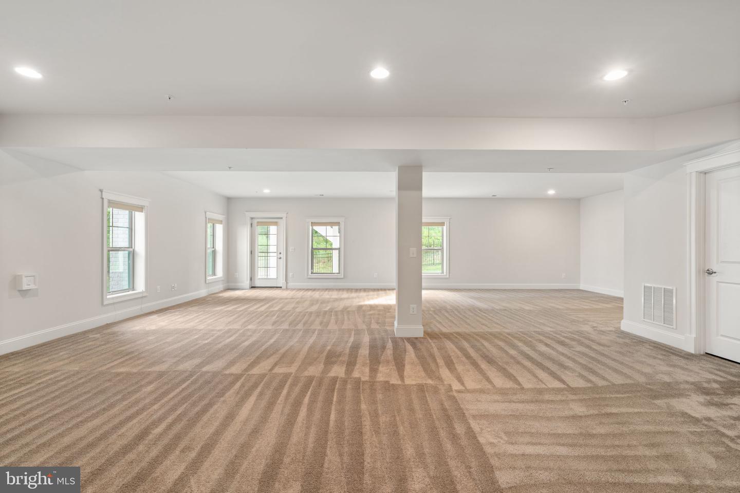 17239 MISS PACKARD CT, DUMFRIES, Virginia 22026, 6 Bedrooms Bedrooms, 14 Rooms Rooms,5 BathroomsBathrooms,Residential,For sale,17239 MISS PACKARD CT,VAPW2103286 MLS # VAPW2103286