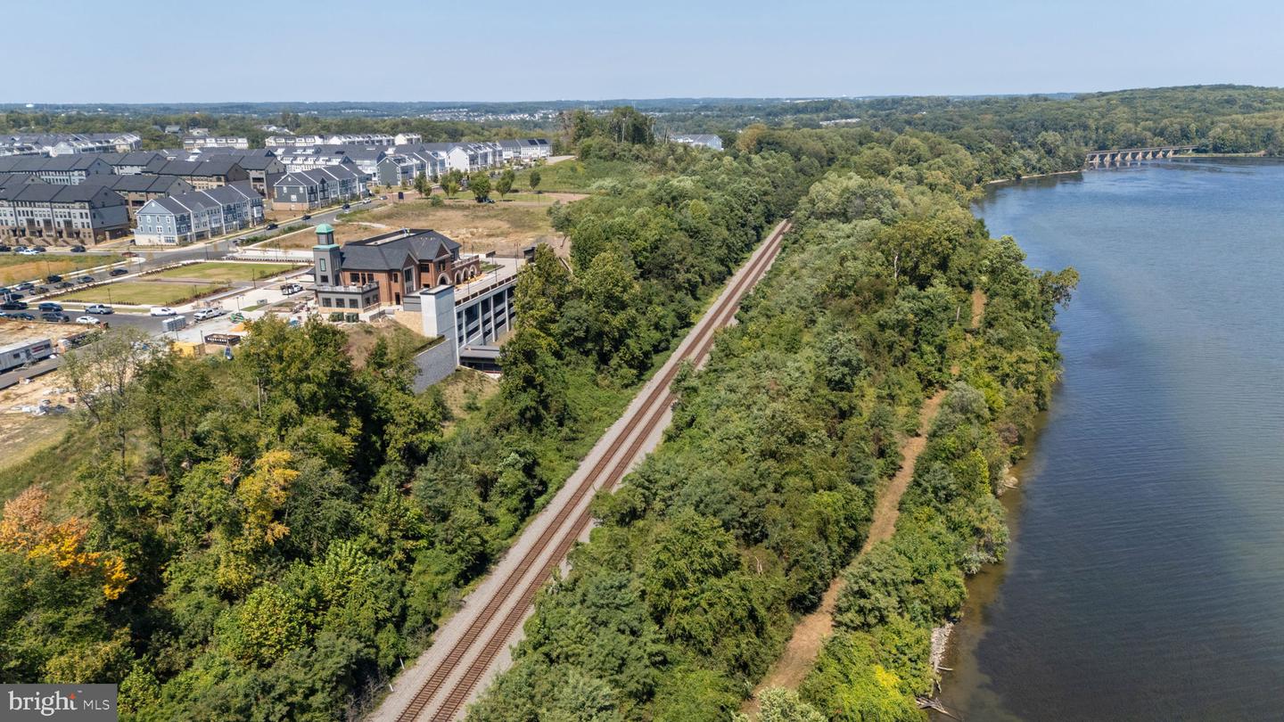 17239 MISS PACKARD CT, DUMFRIES, Virginia 22026, 6 Bedrooms Bedrooms, 14 Rooms Rooms,5 BathroomsBathrooms,Residential,For sale,17239 MISS PACKARD CT,VAPW2103286 MLS # VAPW2103286