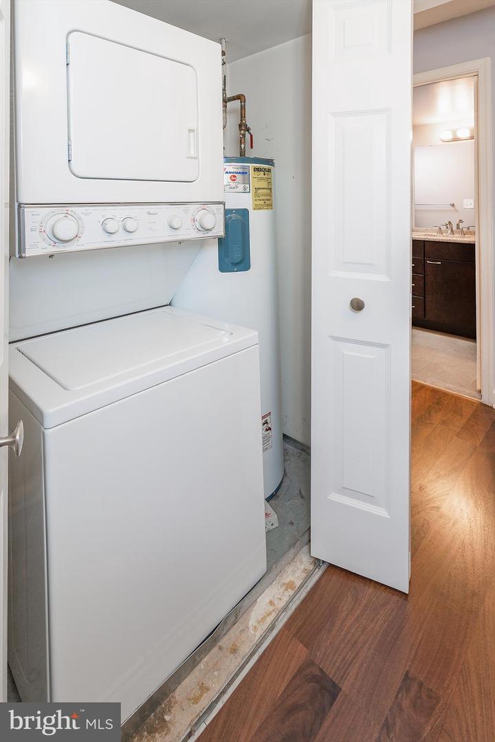 7621 TREMAYNE PL #210, MCLEAN, Virginia 22102, 1 Bedroom Bedrooms, ,1 BathroomBathrooms,Residential,For sale,7621 TREMAYNE PL #210,VAFX2265568 MLS # VAFX2265568