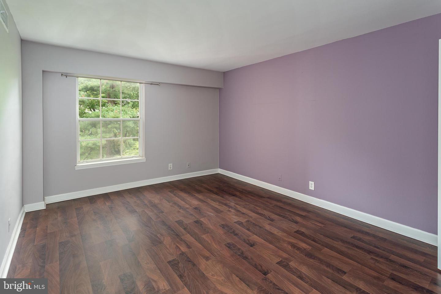 7621 TREMAYNE PL #210, MCLEAN, Virginia 22102, 1 Bedroom Bedrooms, ,1 BathroomBathrooms,Residential,For sale,7621 TREMAYNE PL #210,VAFX2265568 MLS # VAFX2265568