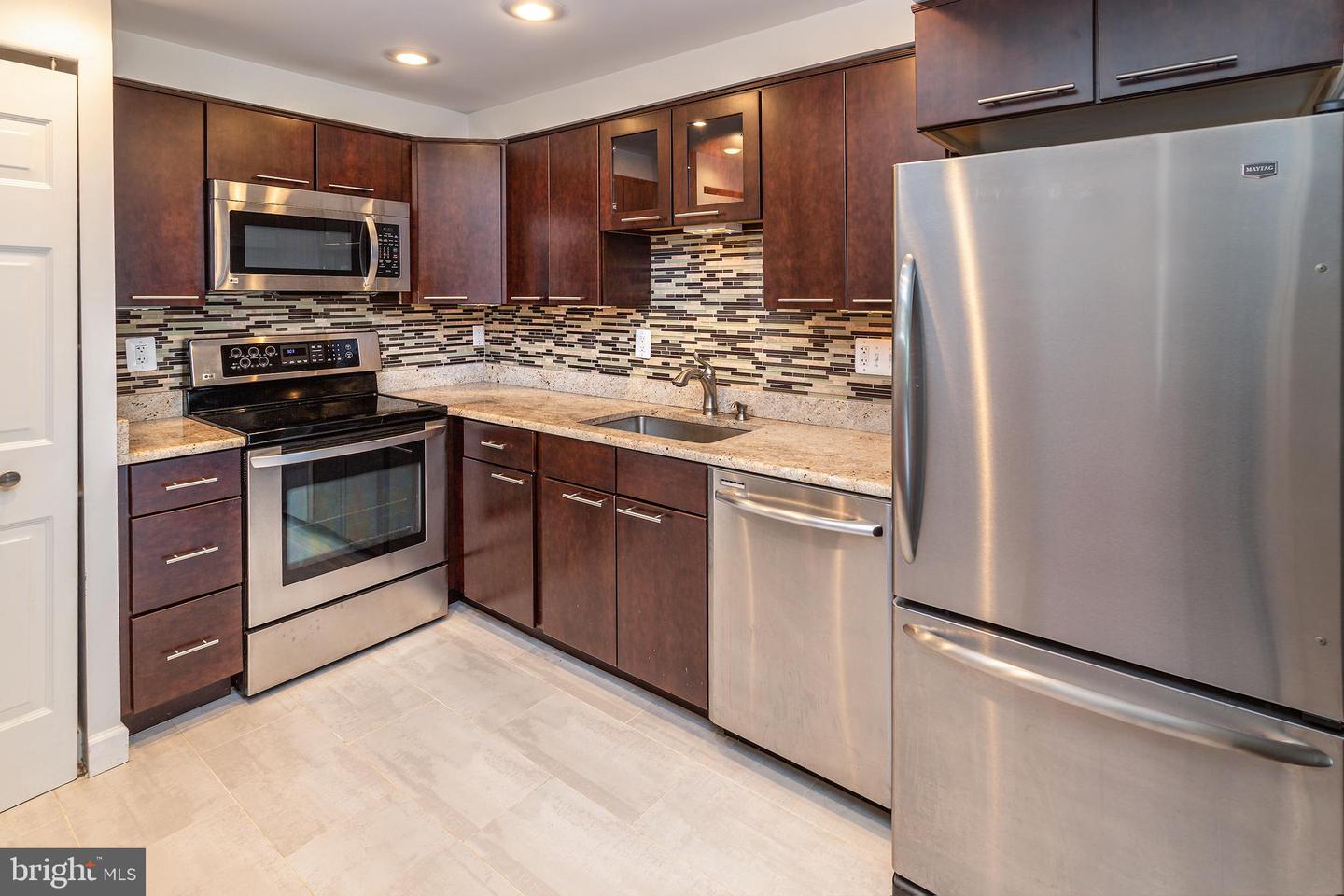 7621 TREMAYNE PL #210, MCLEAN, Virginia 22102, 1 Bedroom Bedrooms, ,1 BathroomBathrooms,Residential,For sale,7621 TREMAYNE PL #210,VAFX2265568 MLS # VAFX2265568