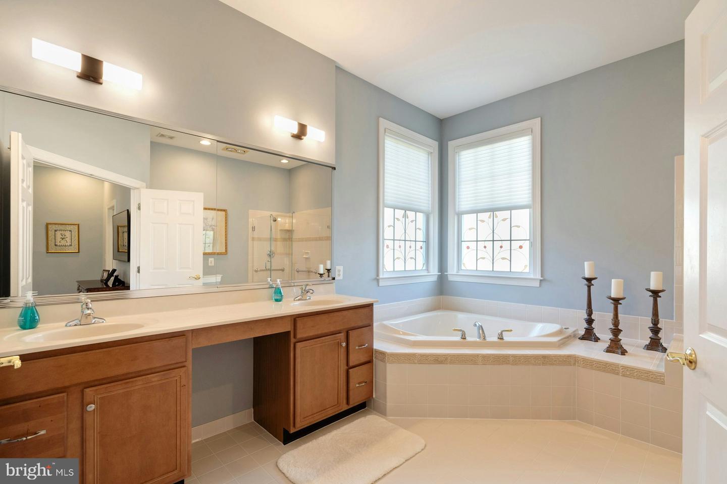 15236 WEISKOPF CT, HAYMARKET, Virginia 20169, 2 Bedrooms Bedrooms, ,3 BathroomsBathrooms,Residential,For sale,15236 WEISKOPF CT,VAPW2103616 MLS # VAPW2103616