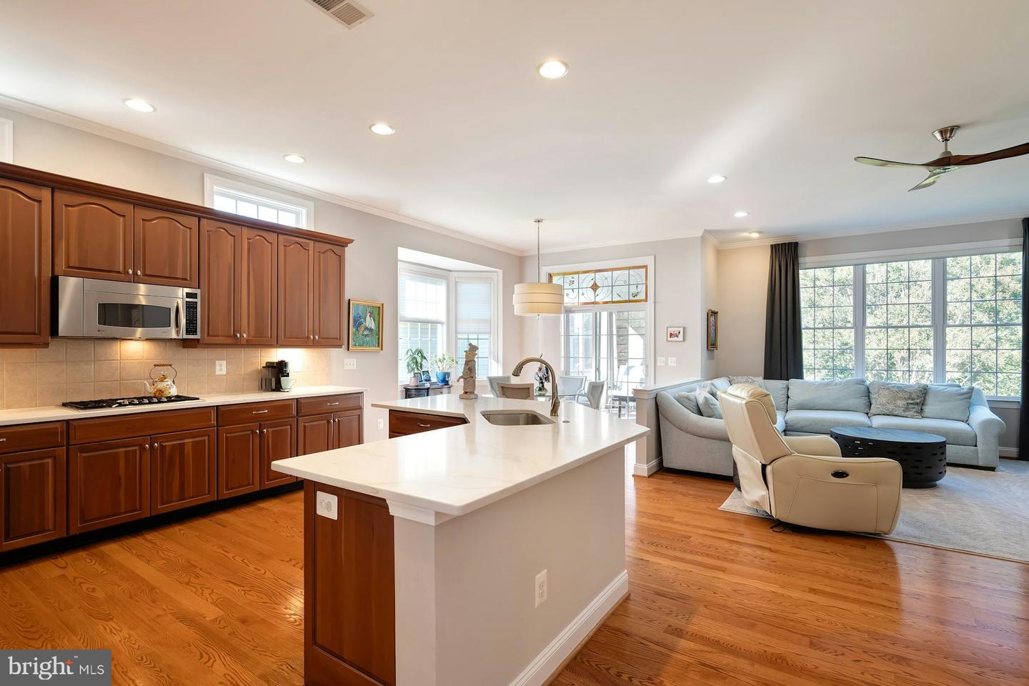 15236 WEISKOPF CT, HAYMARKET, Virginia 20169, 2 Bedrooms Bedrooms, ,3 BathroomsBathrooms,Residential,For sale,15236 WEISKOPF CT,VAPW2103616 MLS # VAPW2103616