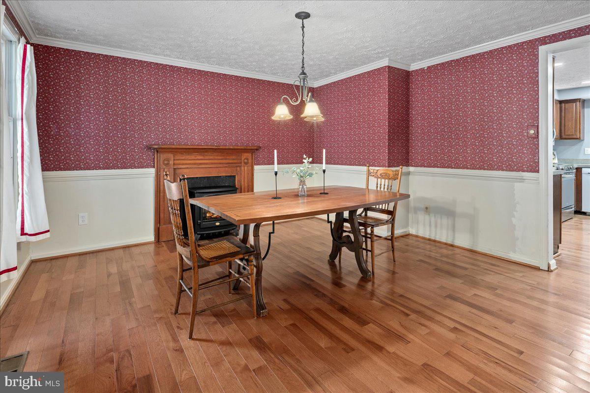 8461 RUSHING CREEK CT, SPRINGFIELD, Virginia 22153, 4 Bedrooms Bedrooms, ,2 BathroomsBathrooms,Residential,For sale,8461 RUSHING CREEK CT,VAFX2265958 MLS # VAFX2265958