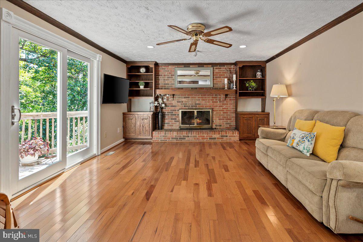 8461 RUSHING CREEK CT, SPRINGFIELD, Virginia 22153, 4 Bedrooms Bedrooms, ,2 BathroomsBathrooms,Residential,For sale,8461 RUSHING CREEK CT,VAFX2265958 MLS # VAFX2265958