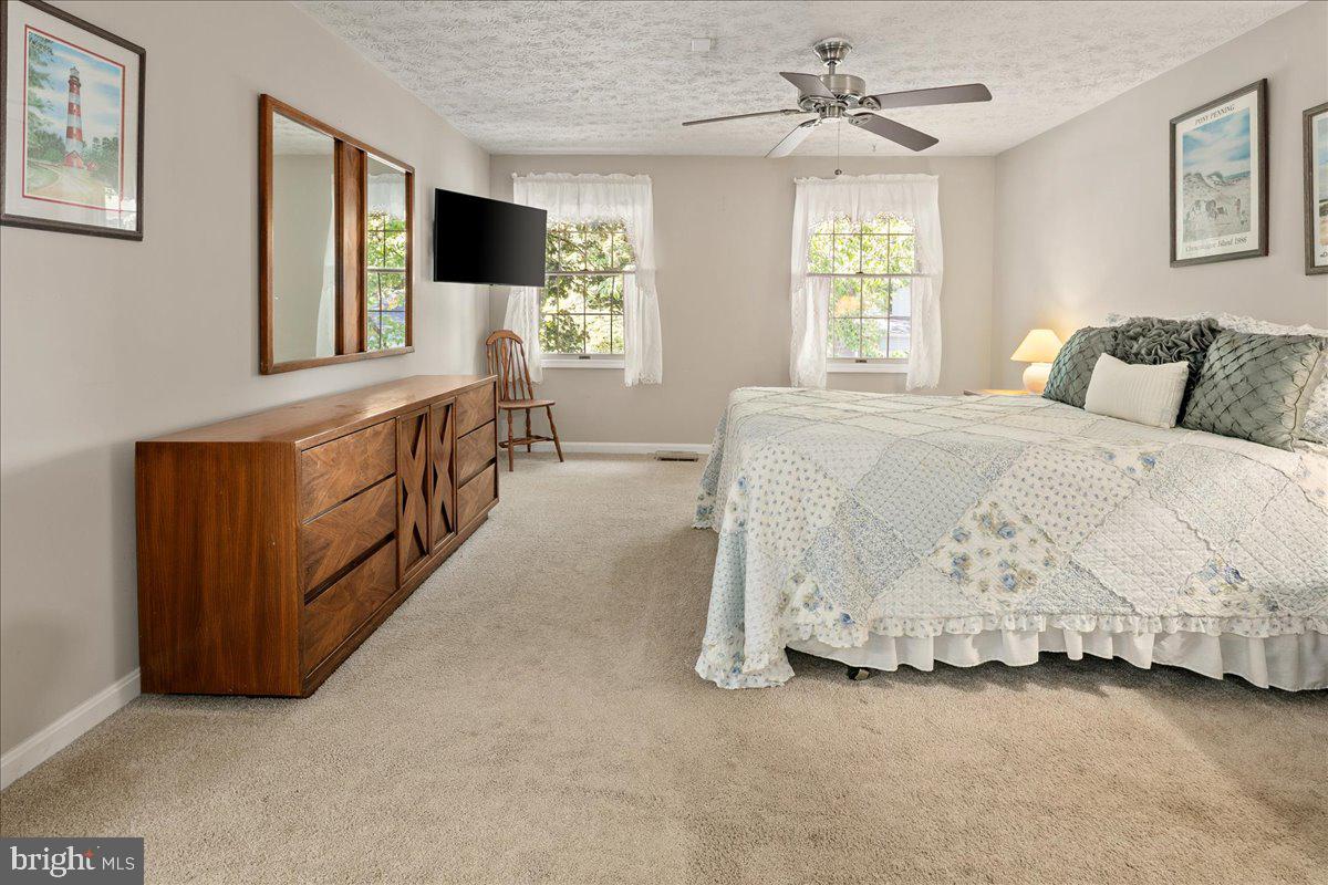 8461 RUSHING CREEK CT, SPRINGFIELD, Virginia 22153, 4 Bedrooms Bedrooms, ,2 BathroomsBathrooms,Residential,For sale,8461 RUSHING CREEK CT,VAFX2265958 MLS # VAFX2265958