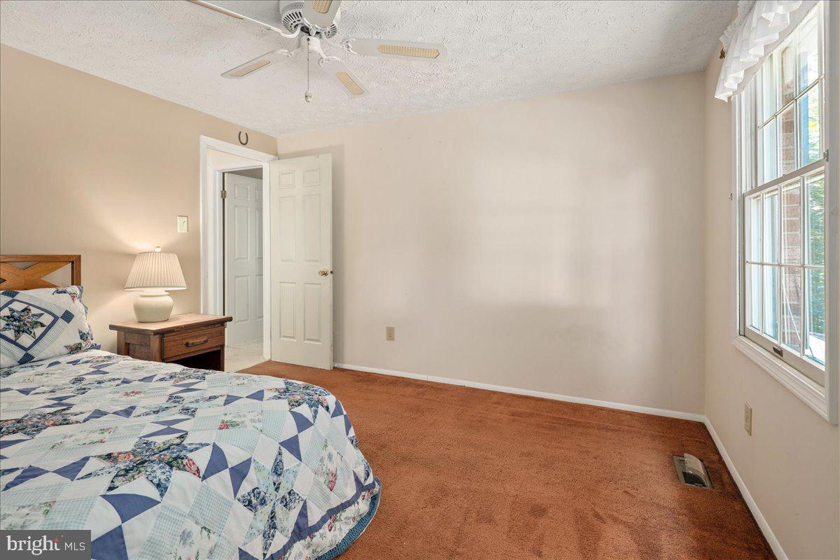 8461 RUSHING CREEK CT, SPRINGFIELD, Virginia 22153, 4 Bedrooms Bedrooms, ,2 BathroomsBathrooms,Residential,For sale,8461 RUSHING CREEK CT,VAFX2265958 MLS # VAFX2265958