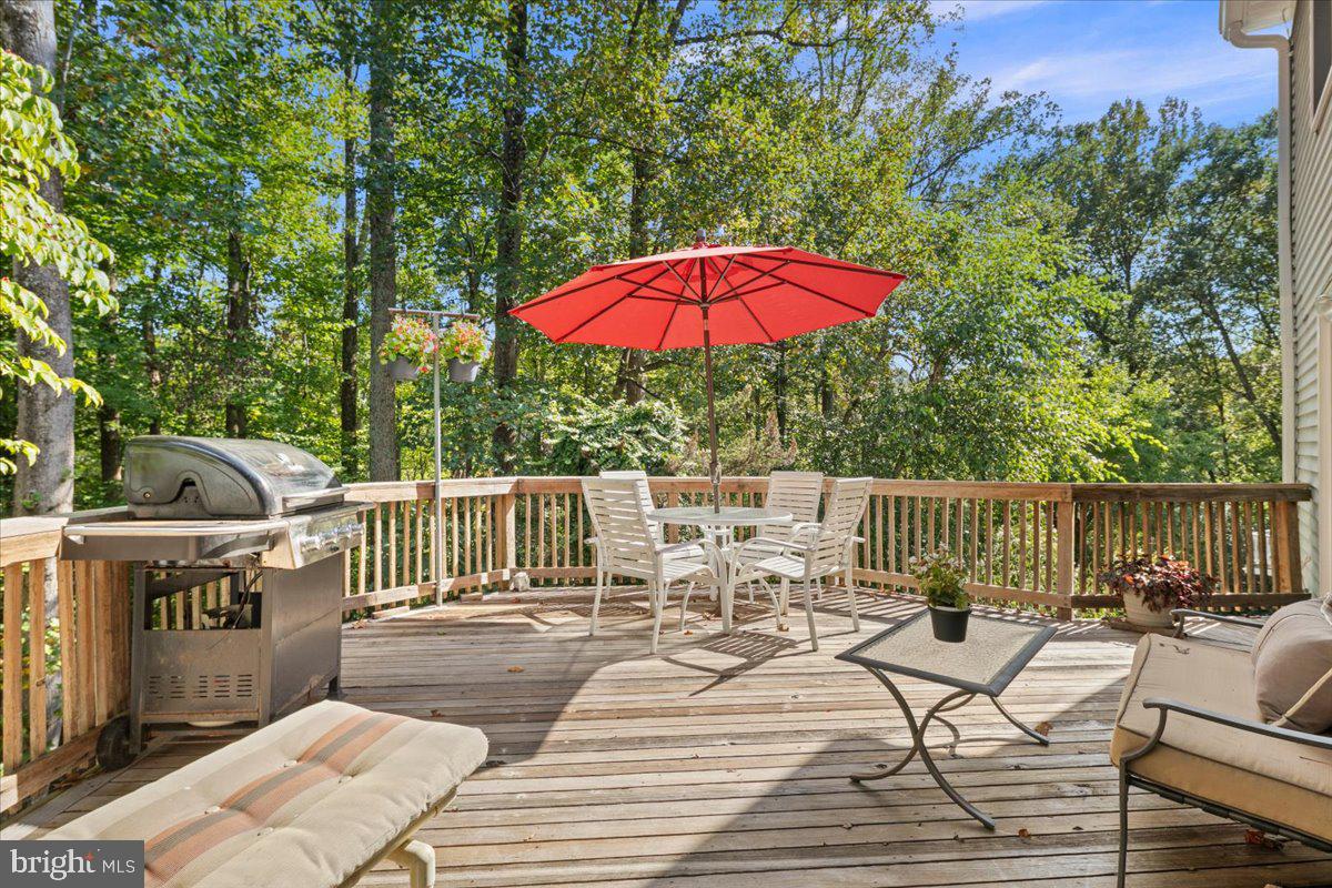 8461 RUSHING CREEK CT, SPRINGFIELD, Virginia 22153, 4 Bedrooms Bedrooms, ,2 BathroomsBathrooms,Residential,For sale,8461 RUSHING CREEK CT,VAFX2265958 MLS # VAFX2265958