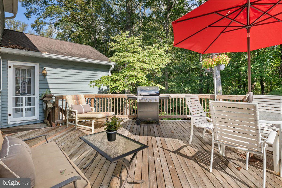 8461 RUSHING CREEK CT, SPRINGFIELD, Virginia 22153, 4 Bedrooms Bedrooms, ,2 BathroomsBathrooms,Residential,For sale,8461 RUSHING CREEK CT,VAFX2265958 MLS # VAFX2265958